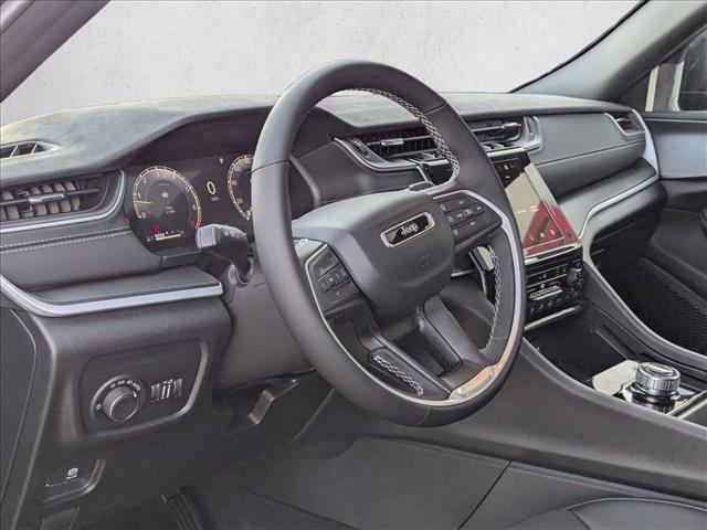 new 2025 Jeep Grand Cherokee car, priced at $39,834