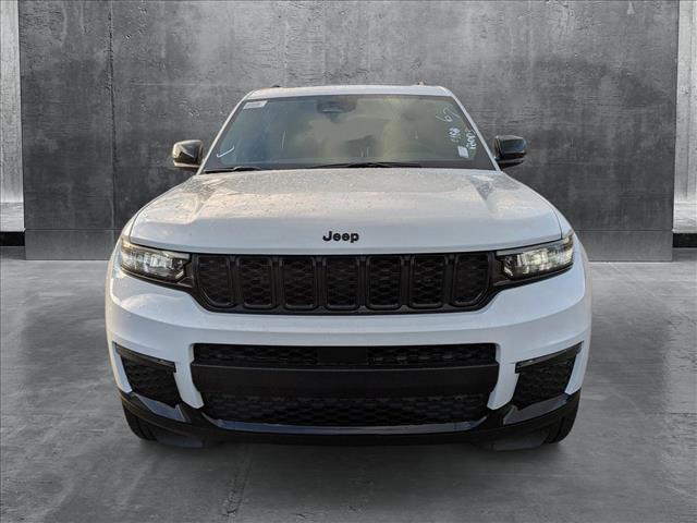 new 2025 Jeep Grand Cherokee car, priced at $47,689