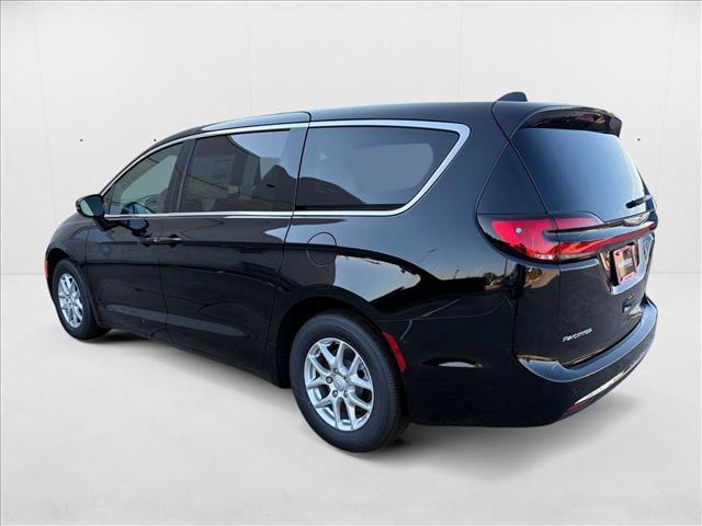 new 2026 Chrysler Pacifica car, priced at $39,441