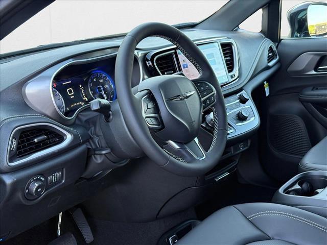 new 2026 Chrysler Pacifica car, priced at $39,441