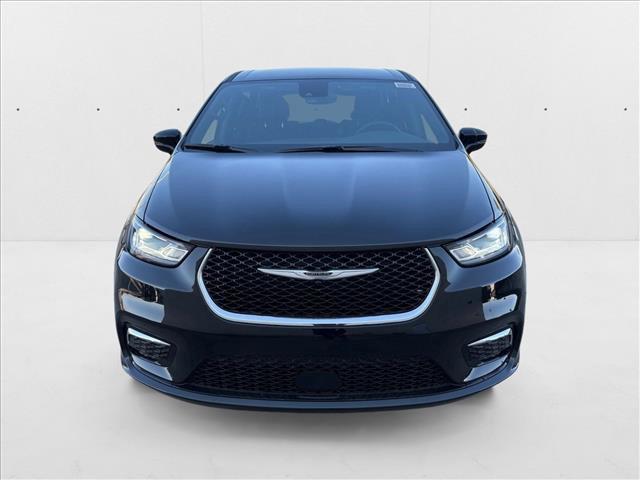 new 2026 Chrysler Pacifica car, priced at $39,441