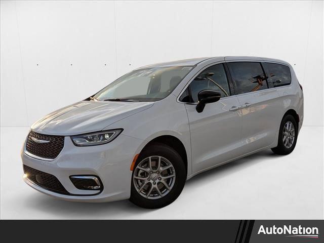 new 2026 Chrysler Pacifica car, priced at $39,964