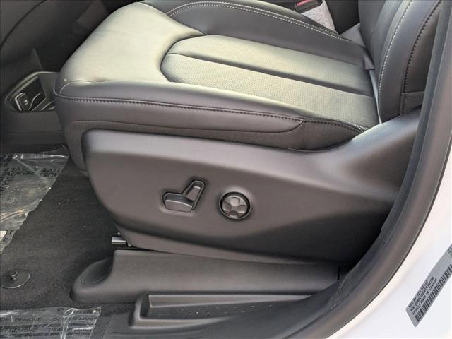 new 2026 Chrysler Pacifica car, priced at $39,964