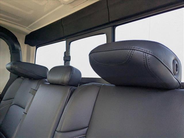 new 2025 Jeep Gladiator car, priced at $39,913