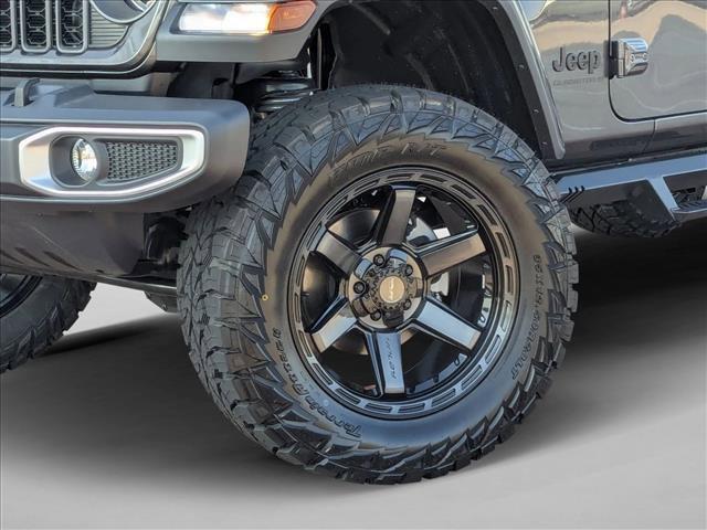new 2025 Jeep Gladiator car, priced at $49,908
