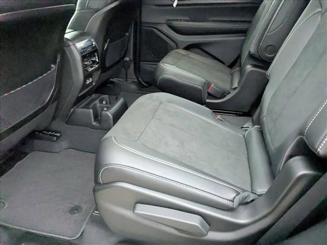 new 2025 Jeep Grand Cherokee L car, priced at $39,652