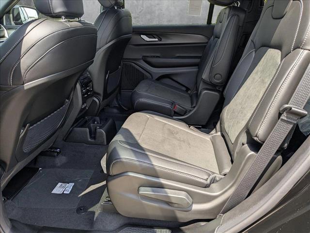 new 2025 Jeep Grand Cherokee L car, priced at $37,054