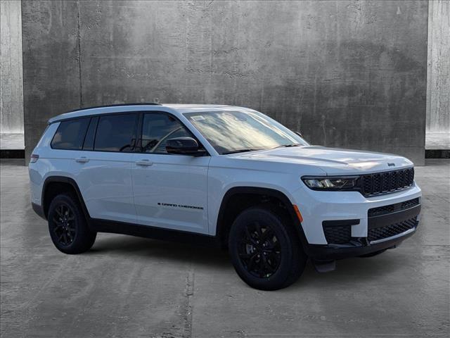 new 2025 Jeep Grand Cherokee car, priced at $36,337
