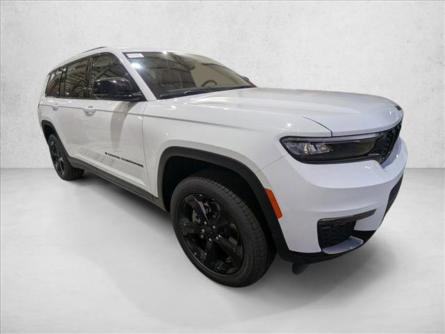 new 2025 Jeep Grand Cherokee car, priced at $43,811