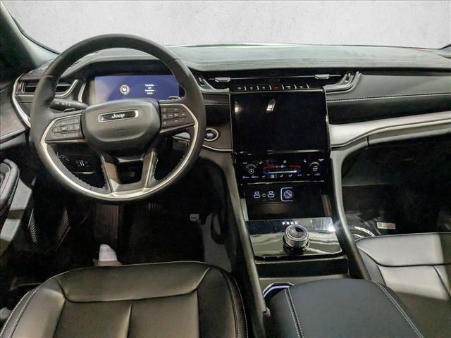 new 2025 Jeep Grand Cherokee car, priced at $43,811