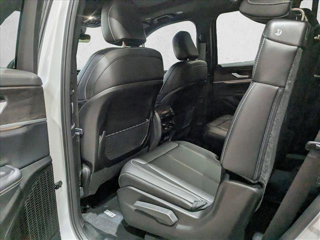 new 2025 Jeep Grand Cherokee car, priced at $43,811