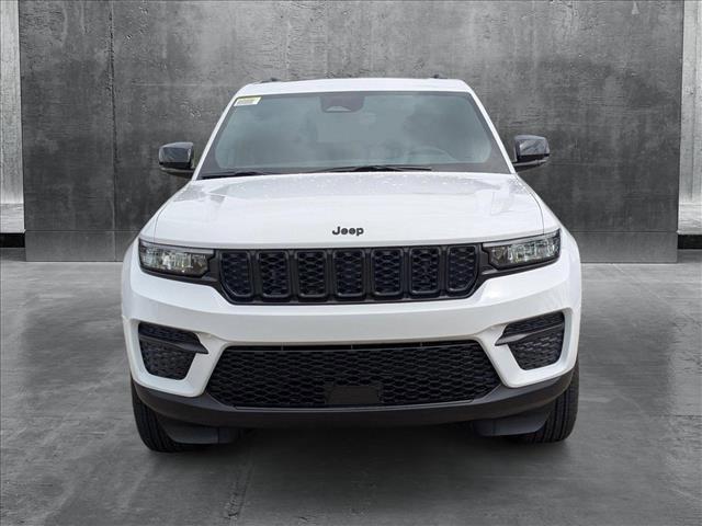new 2025 Jeep Grand Cherokee car, priced at $37,080