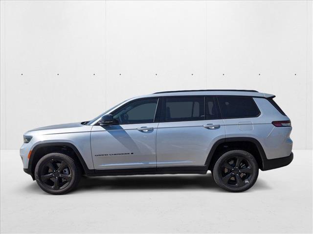 new 2025 Jeep Grand Cherokee car, priced at $39,956