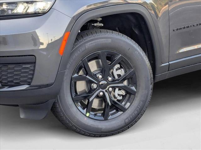 new 2025 Jeep Grand Cherokee car, priced at $36,355