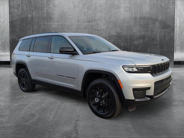 new 2025 Jeep Grand Cherokee car, priced at $37,054
