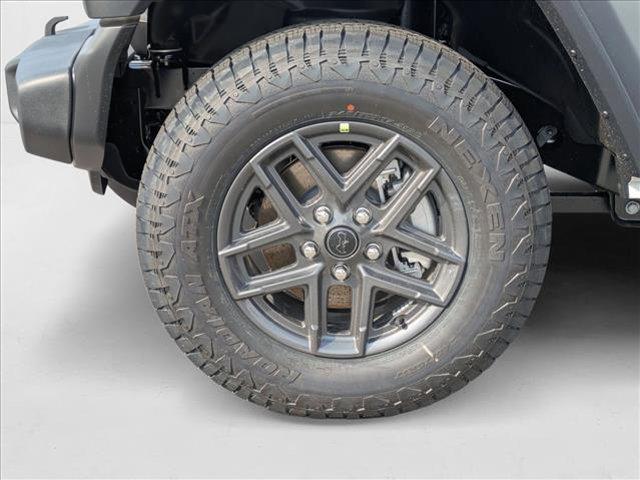 new 2025 Jeep Wrangler car, priced at $41,983