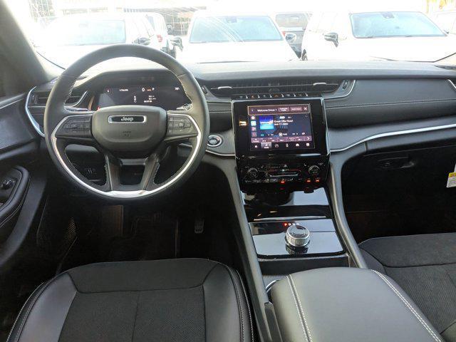new 2025 Jeep Grand Cherokee car, priced at $37,087