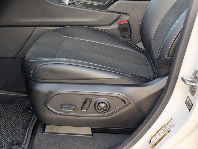 new 2025 Jeep Grand Cherokee car, priced at $37,087