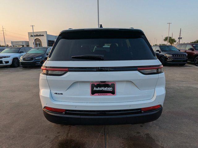 new 2025 Jeep Grand Cherokee car, priced at $37,087