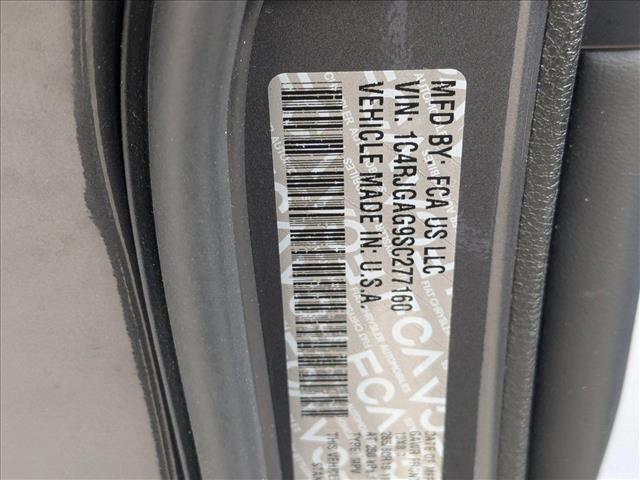 used 2025 Jeep Grand Cherokee car, priced at $34,492
