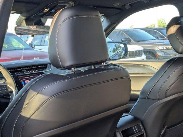 new 2025 Jeep Grand Cherokee car, priced at $37,616