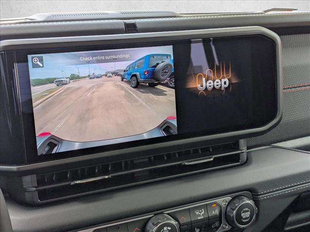 new 2025 Jeep Gladiator car, priced at $45,001