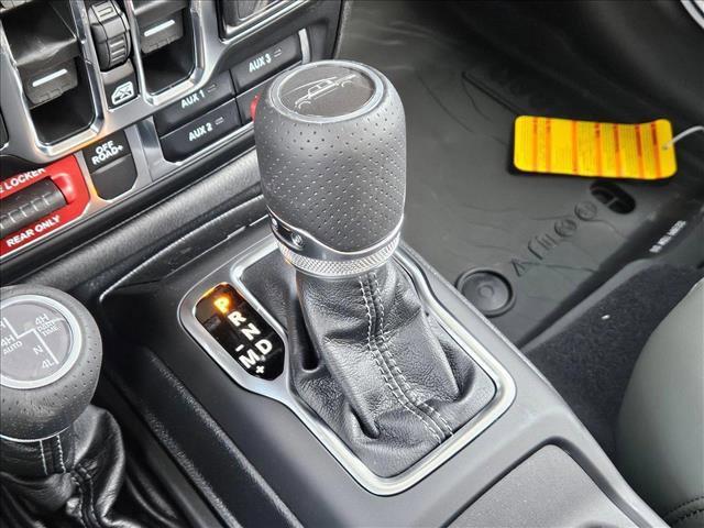 new 2025 Jeep Gladiator car, priced at $49,128