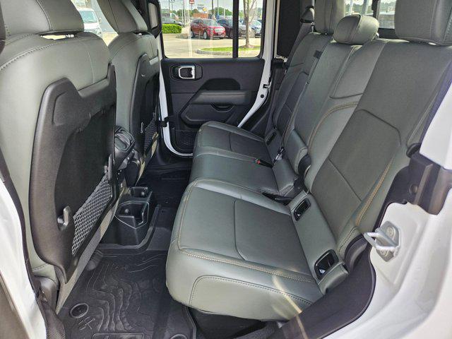 new 2025 Jeep Gladiator car, priced at $49,128