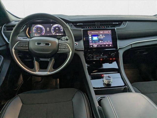 new 2025 Jeep Grand Cherokee car, priced at $38,370