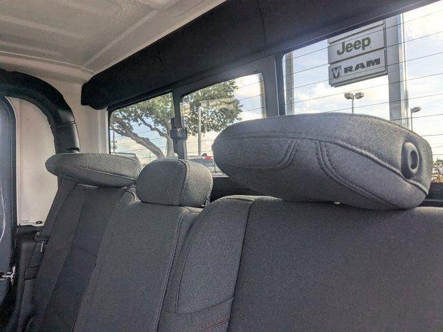 new 2025 Jeep Gladiator car, priced at $49,962
