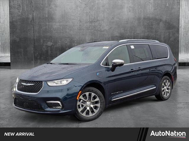 new 2025 Chrysler Pacifica car, priced at $54,775