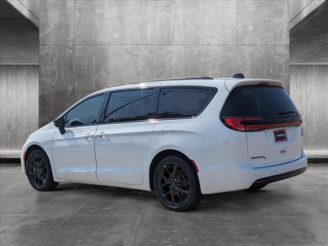 new 2024 Chrysler Pacifica car, priced at $36,745