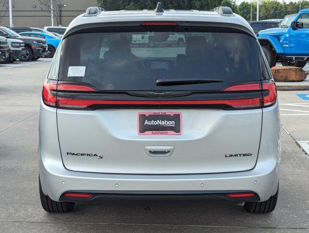 new 2024 Chrysler Pacifica car, priced at $45,388