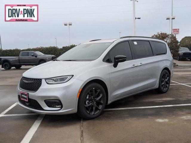 new 2024 Chrysler Pacifica car, priced at $45,507