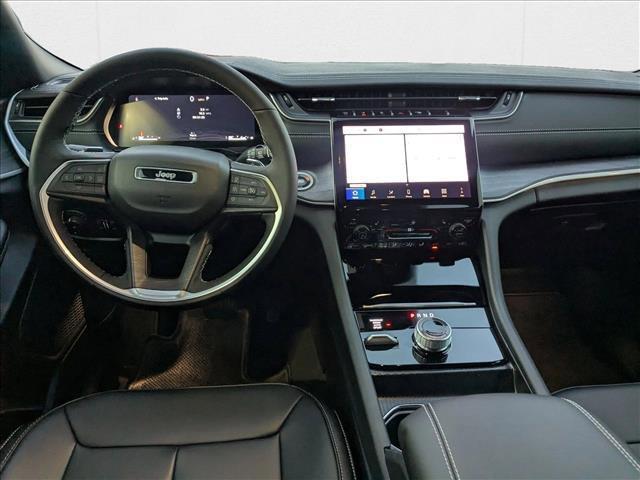 new 2025 Jeep Grand Cherokee car, priced at $42,300