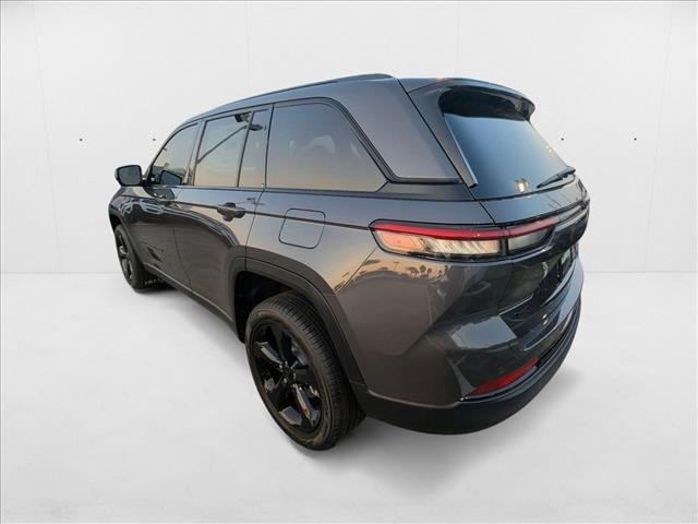 new 2025 Jeep Grand Cherokee car, priced at $42,300