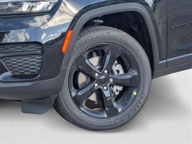 new 2025 Jeep Grand Cherokee car, priced at $37,136