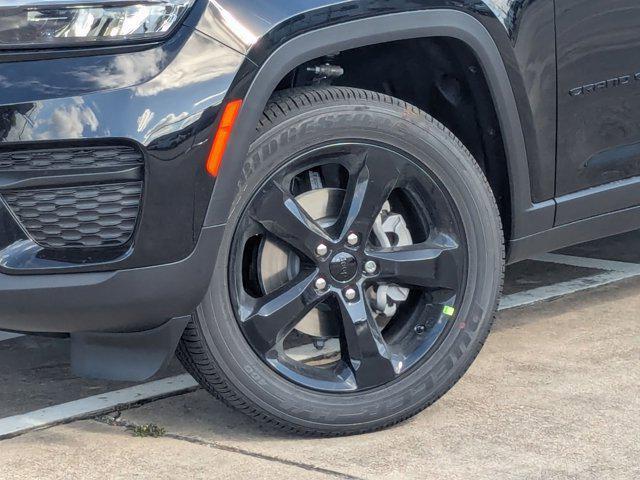 new 2025 Jeep Grand Cherokee car, priced at $39,096