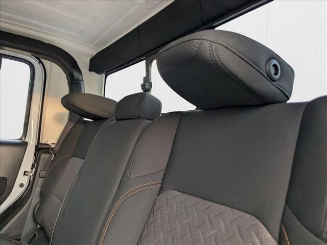 new 2025 Jeep Gladiator car, priced at $43,739