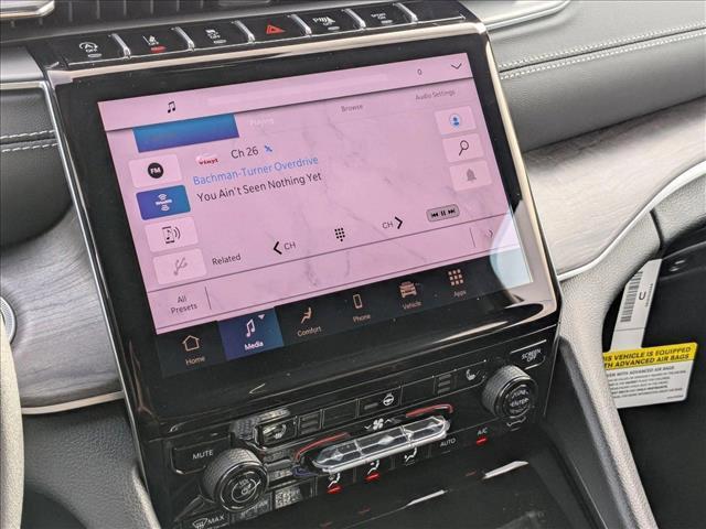 new 2025 Jeep Grand Cherokee car, priced at $38,735