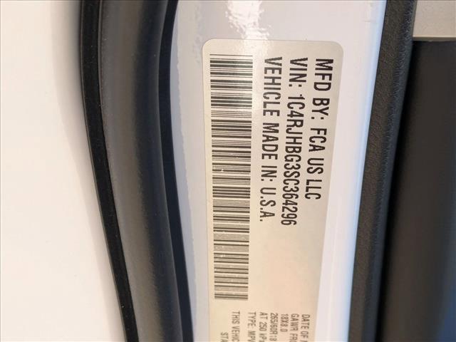 new 2025 Jeep Grand Cherokee car, priced at $41,741