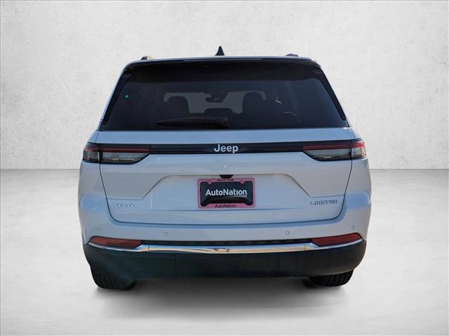 new 2025 Jeep Grand Cherokee car, priced at $41,741