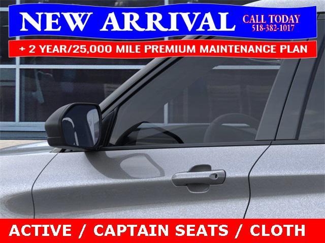 new 2025 Ford Explorer car, priced at $41,644