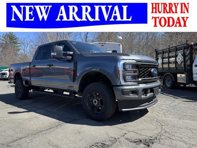 new 2025 Ford F-350 car, priced at $61,000