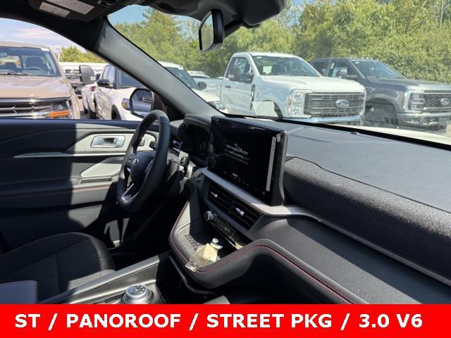 new 2025 Ford Explorer car, priced at $58,500