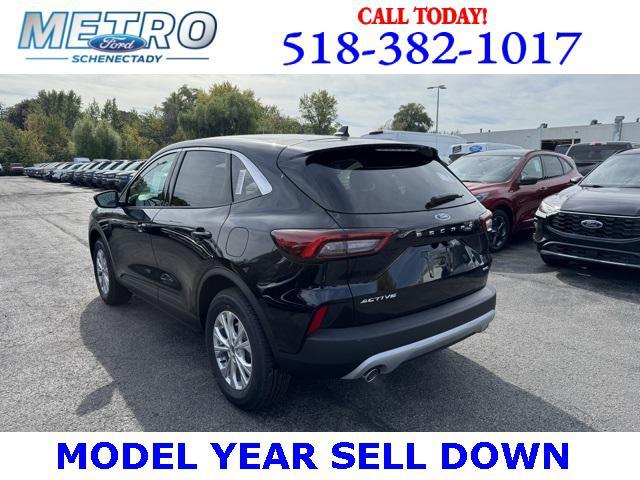 new 2024 Ford Escape car, priced at $26,100