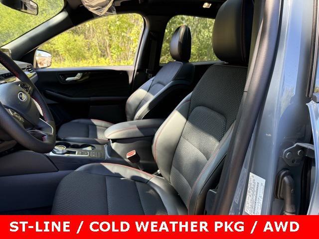 new 2025 Ford Escape car, priced at $31,800