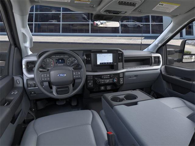 new 2025 Ford F-450 car, priced at $63,000