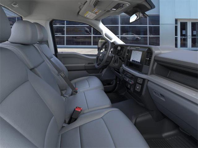 new 2025 Ford F-450 car, priced at $63,000