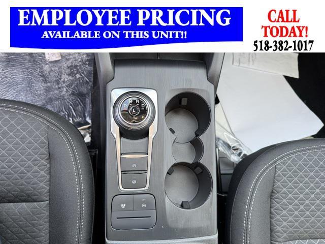 new 2025 Ford Escape car, priced at $29,933